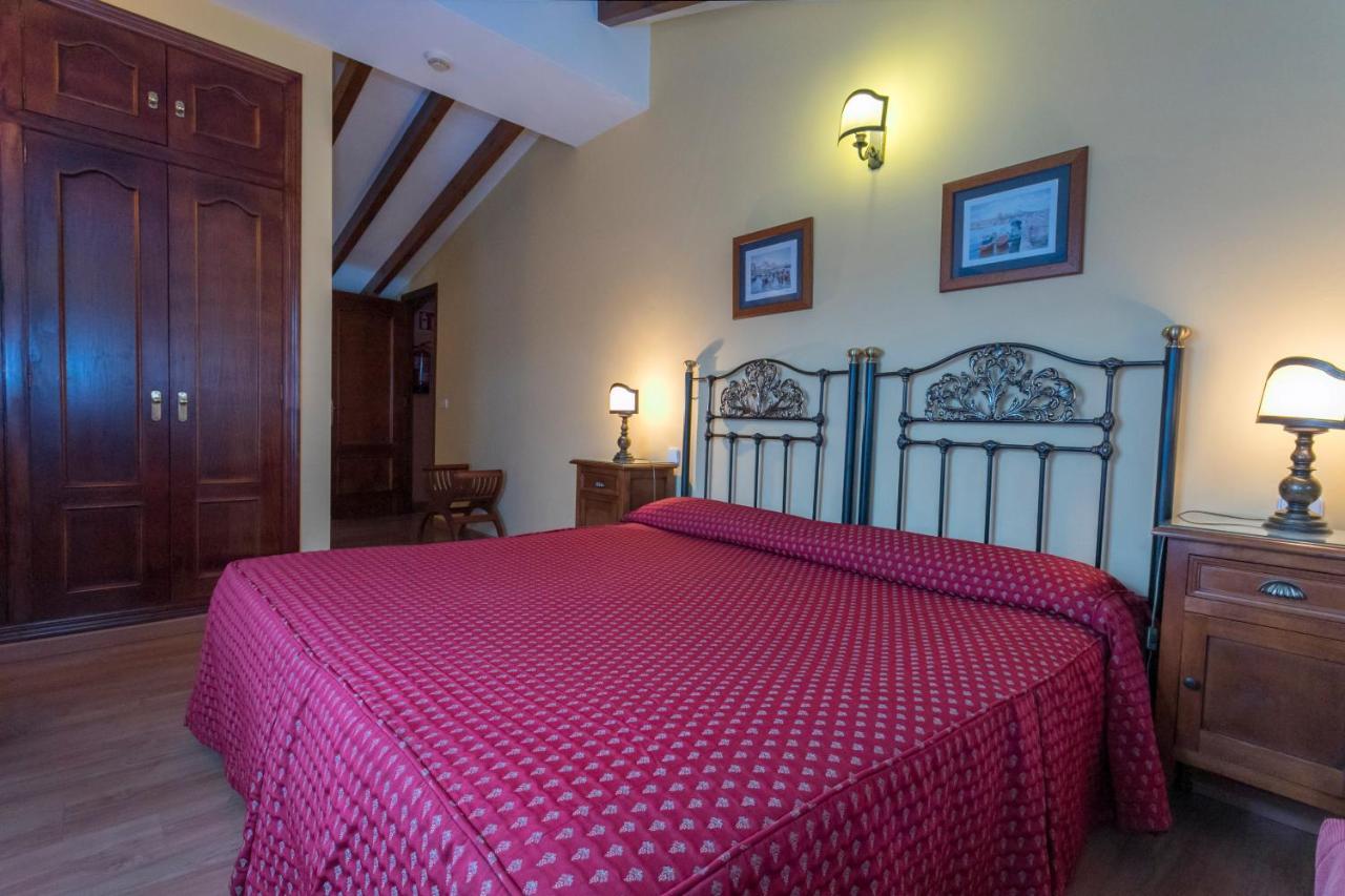 Posada De La Abadia - Adults Only Hotel Santillana del Mar Exterior photo